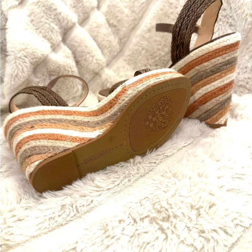 VINCE CAMUTO Esparadrille Wedge Sandal - Picture 2 of 7
